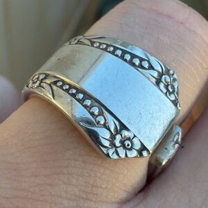 Vintage solid sterling silver SPOON ring!! Amazing!!!!!